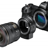 Nikon Z7 s adaptérem Nikon FTZ a objektivem Nikon F